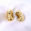 Grosses boucles d'oreilles en forme d'accordéon couleur or